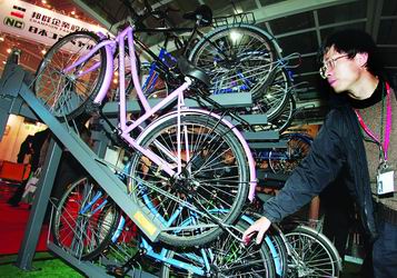 應用立體式自行車存放架 優化空間利用，提升車棚管理效率